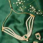 White & Green Gold-Plated Studded Pearls Jewellery Set